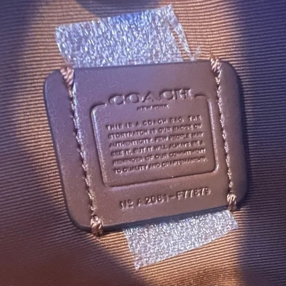 Coach Light Khaki Chalk Bennett Shoulder and or Crossbody bag new - Picture 7 of 12